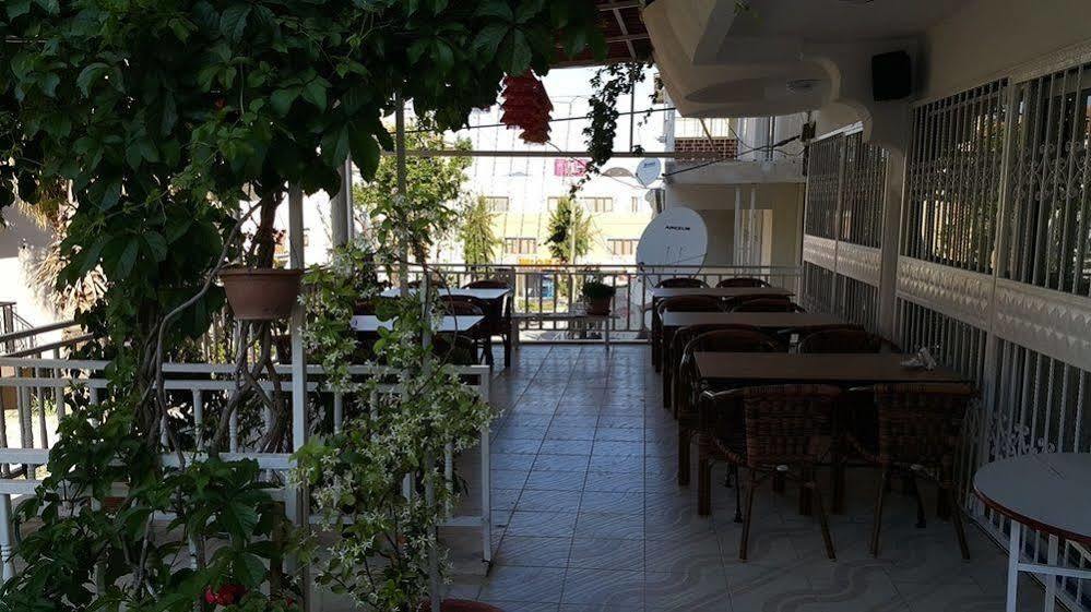 Ozgun Apart Hotel Kusadası Esterno foto